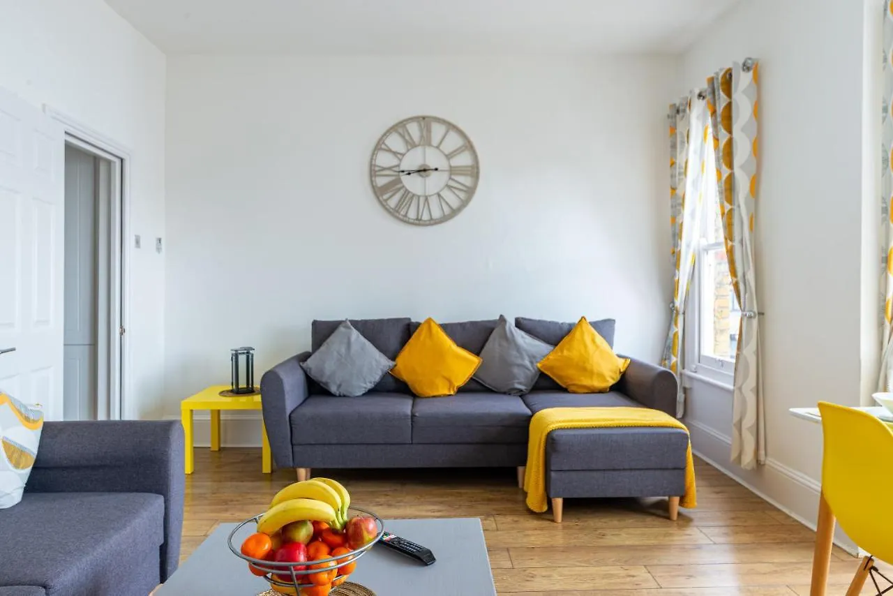Woodgrange Apartment Southend-on-Sea