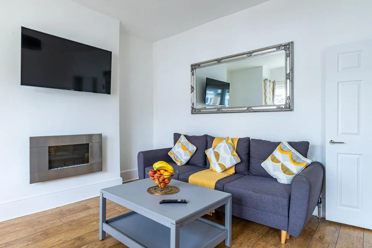 Woodgrange Apartment Southend-on-Sea