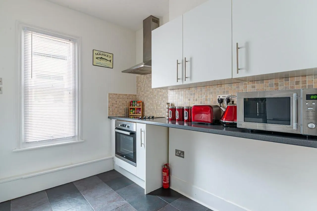 Woodgrange Apartment Southend-on-Sea