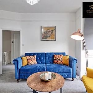 Apartment Artisan Stays: Deluxe With Free Parking In, Southend-on-Sea