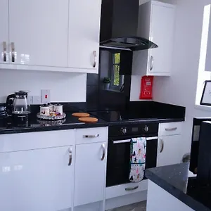 Apartment Luxury 1 Bed Close To Town Centre With Free Parking, Southend-on-Sea