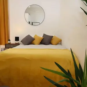 https://big-value-bedsit-by-property-promise.cardiffhotelswales.com