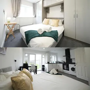 https://the-hatton-rooms.brighton-hotels-england.com